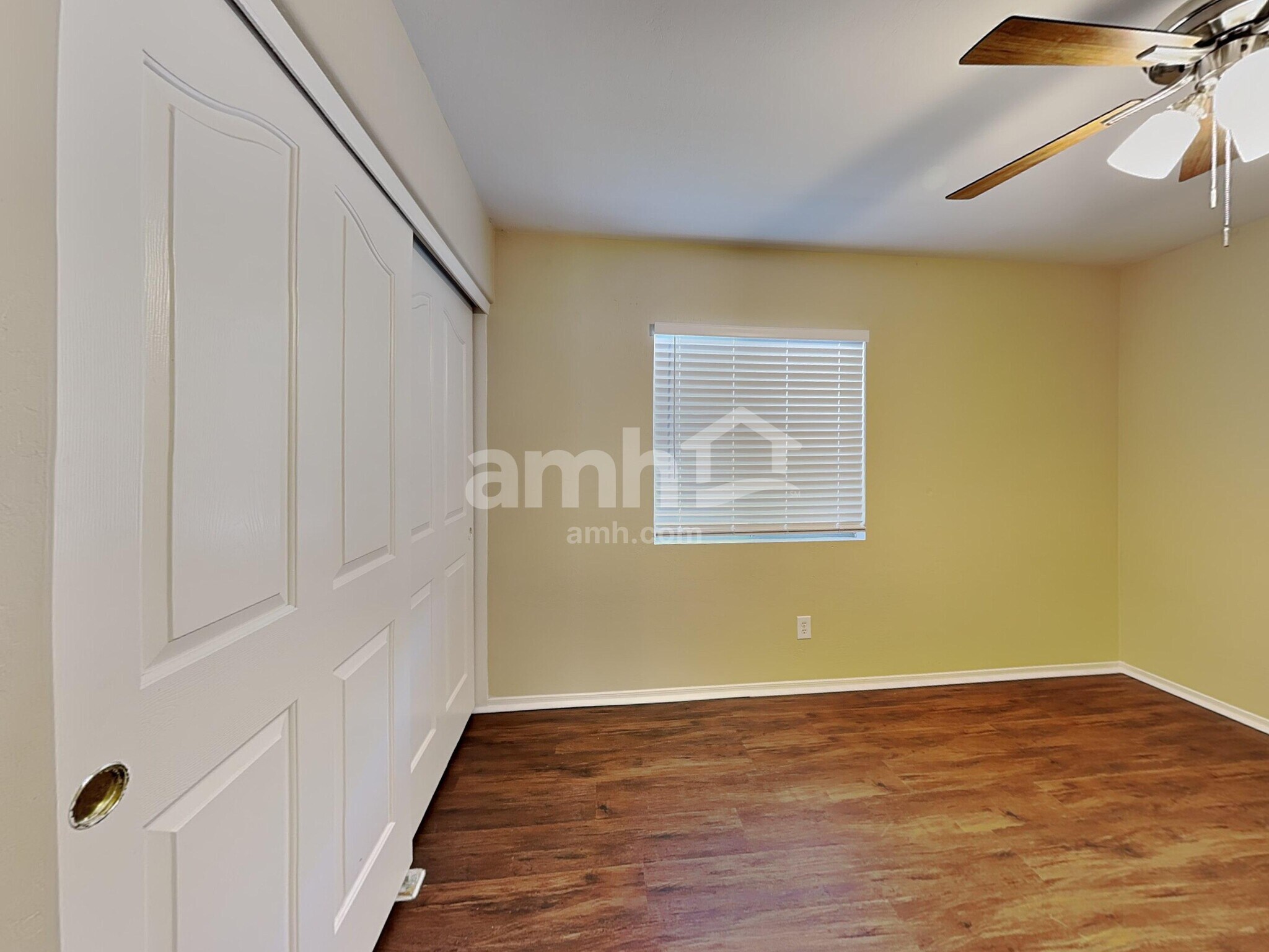 Building Photo - 22031 N 30th Ln