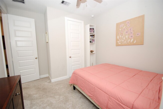 Building Photo - 24818 Harvest Elm Ct