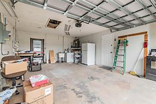 Building Photo - 11313 Possum Trl