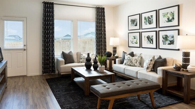 Building Photo - 2501 Schwartz Ln