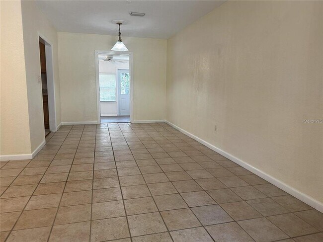 Building Photo - 1818 San Mateo Dr