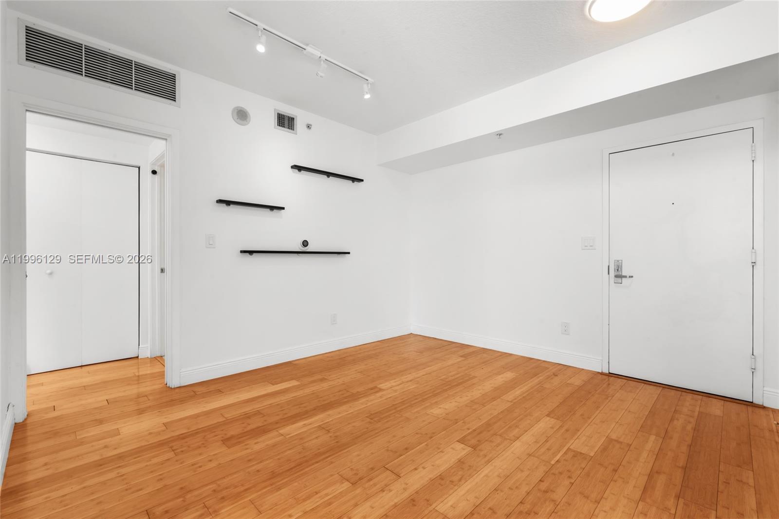 Building Photo - 335 S Biscayne Blvd