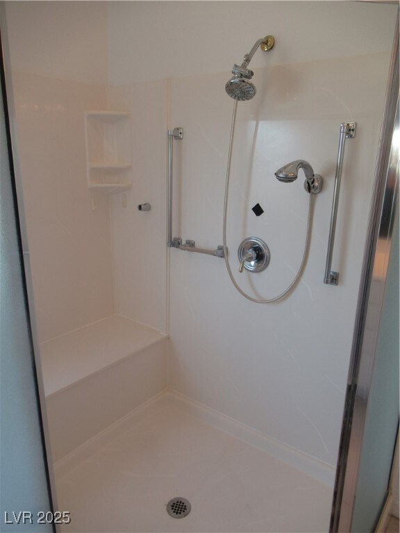 Building Photo - 2091 Clearwater Lake Dr