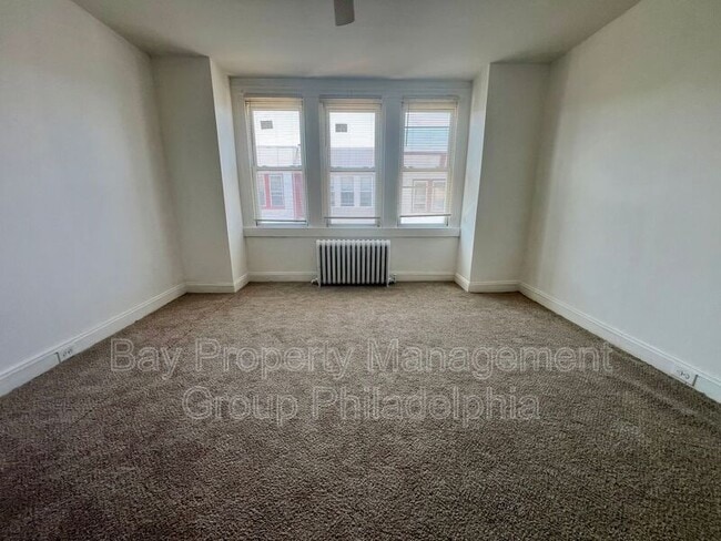 Building Photo - 3253 N Dover St