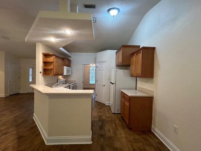 Building Photo - 3221 Twilight Dr