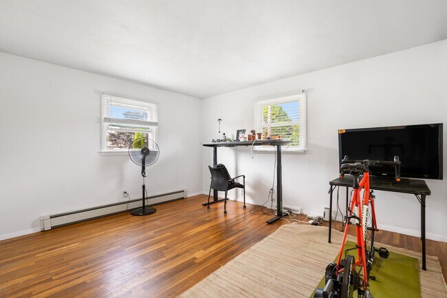 Building Photo - 14 Wallis Rd