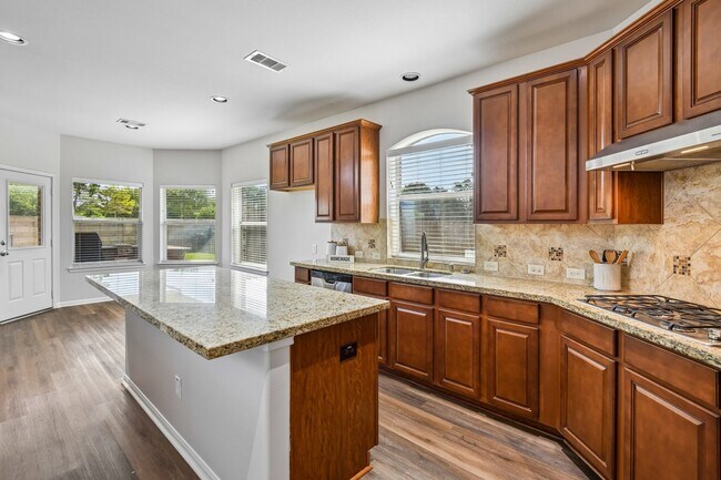 Building Photo - 28134 Kudzu Dr