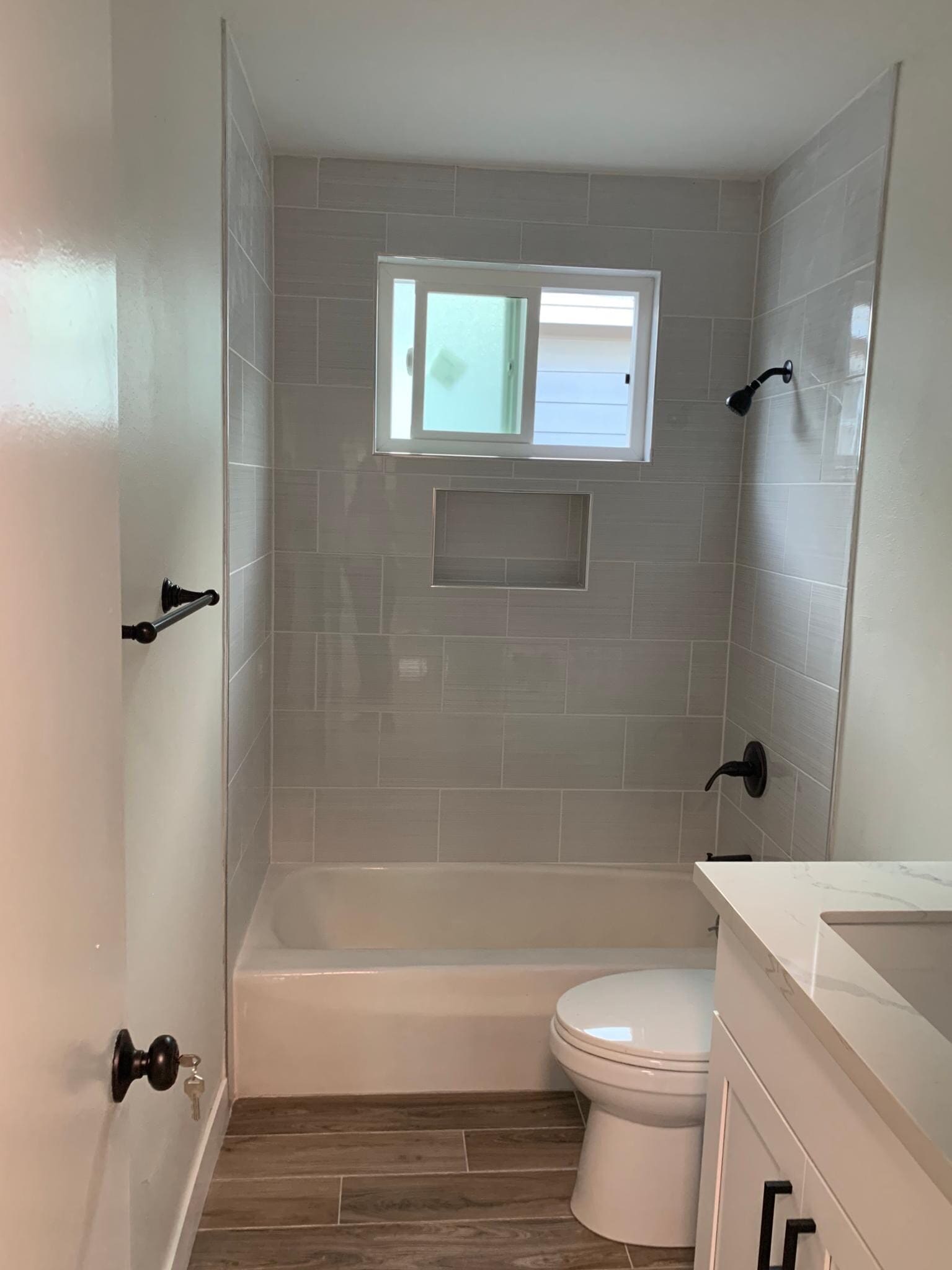 Building Photo - 2217 Marshallfield Ln