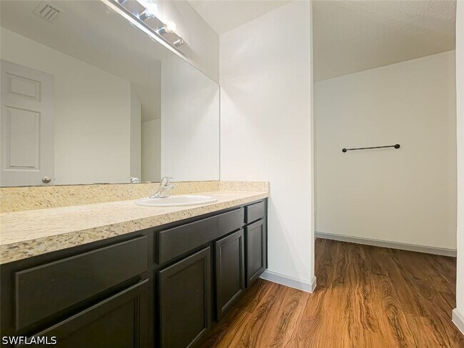 Building Photo - 608 Islamorada Dr N