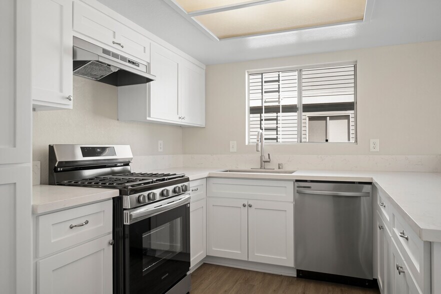 Building Photo - 1030 Ruberta Ave