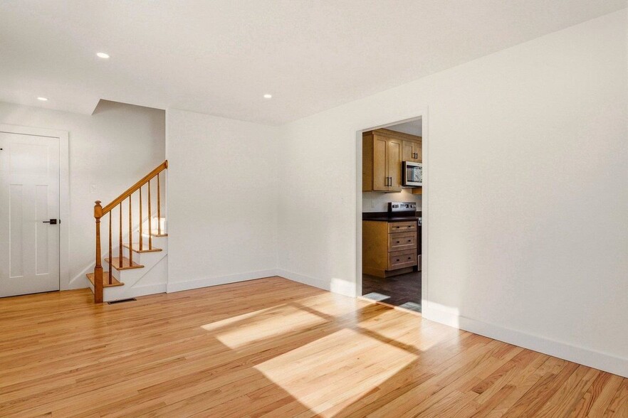 Building Photo - 29 Lovell