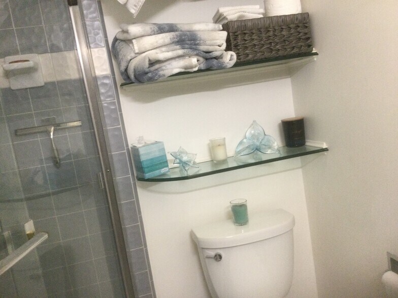 Building Photo - 33182 Marina Vista Dr