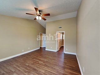 Building Photo - 6013 Mountview Dr