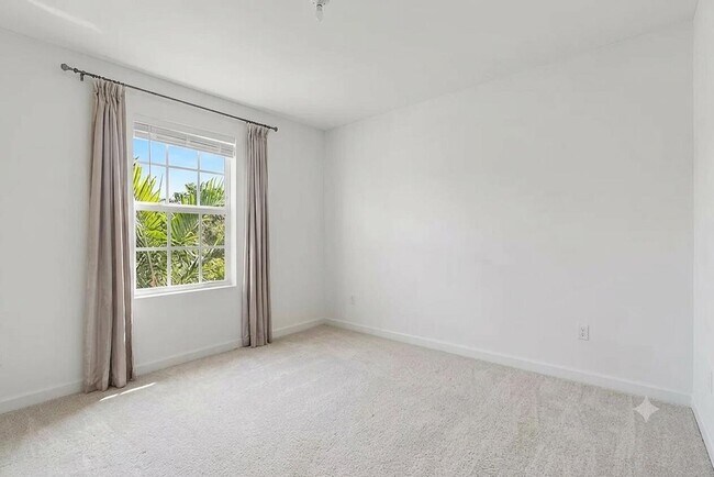 Building Photo - 4303 Hammock Grove Dr