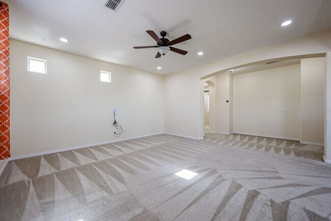 Building Photo - Stunning home located in the heart of Chandler, AZ!