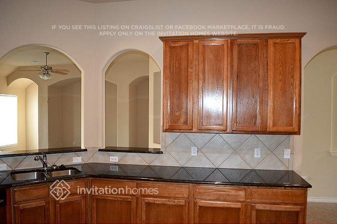 Building Photo - 1147 Clairemont Ln