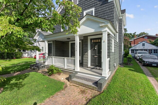 Building Photo - 318 61st St