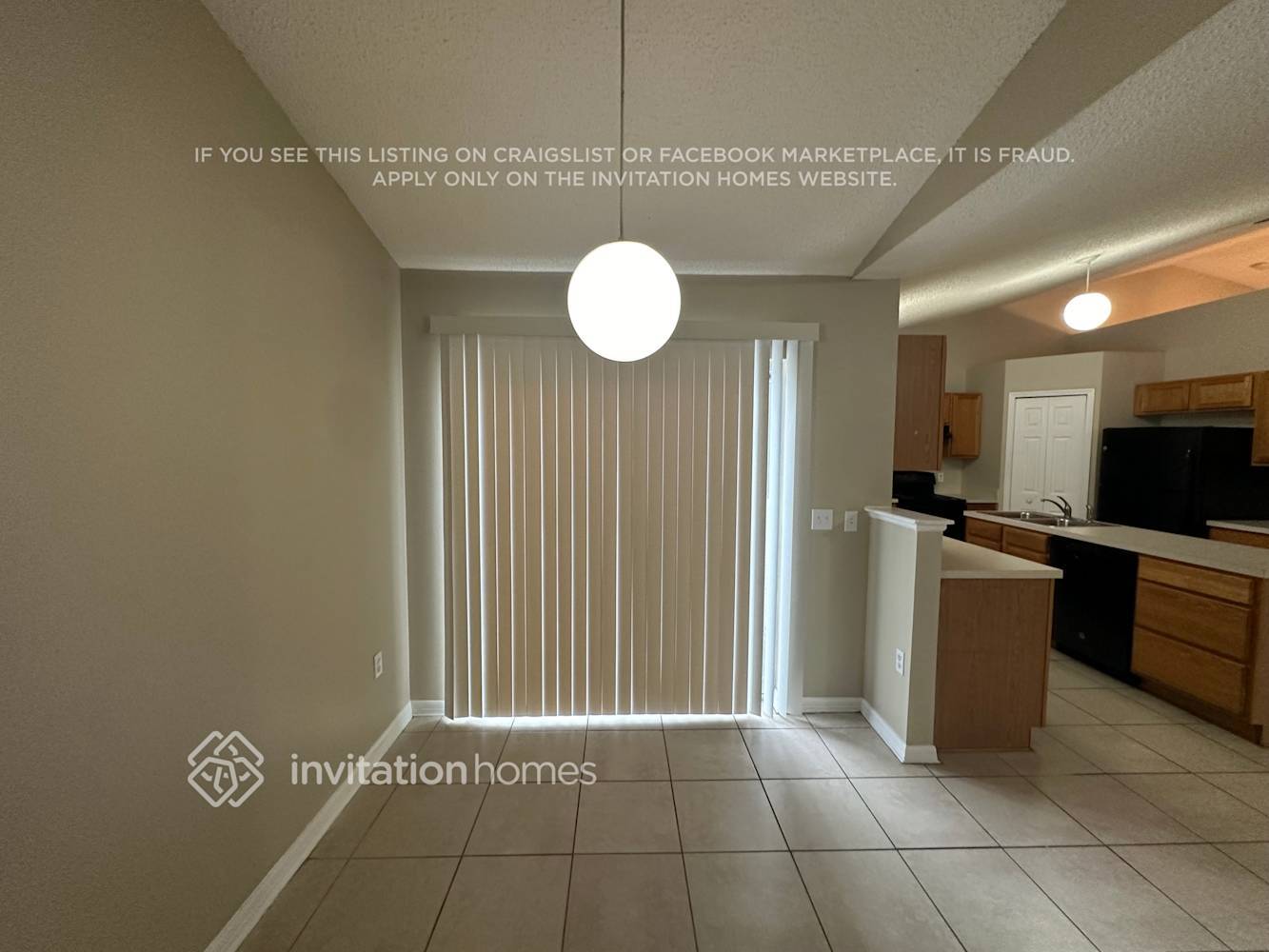 Building Photo - 2165 Clearwater Dr