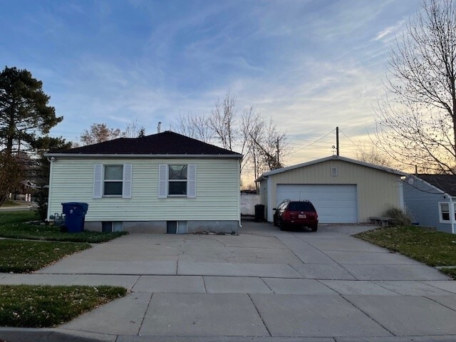 Building Photo - 3985 Evelyn Rd