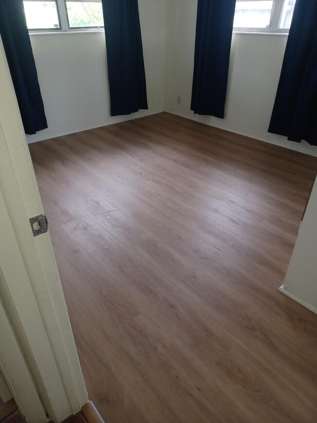 Building Photo - 1132 SW 3rd St