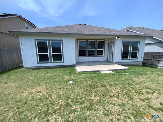 Building Photo - 2212 Clove Ct