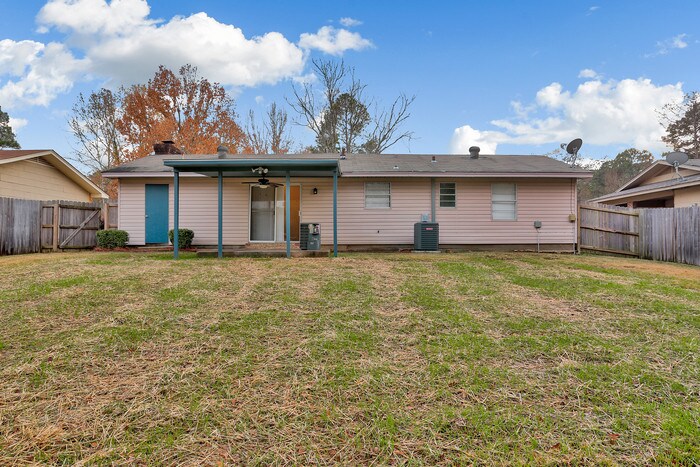 Building Photo - 222 Faith Hill St