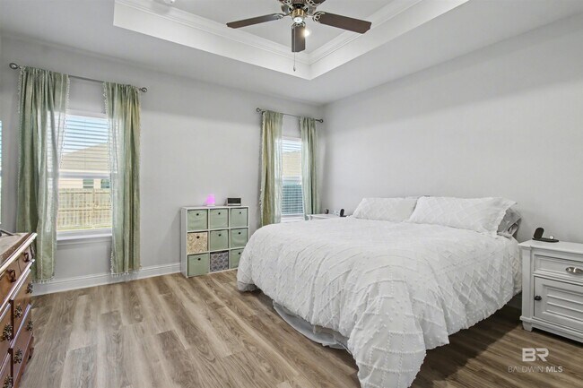 Building Photo - 3893 Mercury Cir