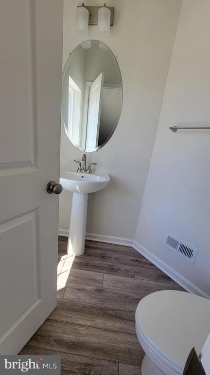 Building Photo - 41 Ways Ln