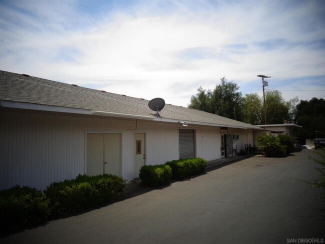 Building Photo - 28560 Lilac Rd