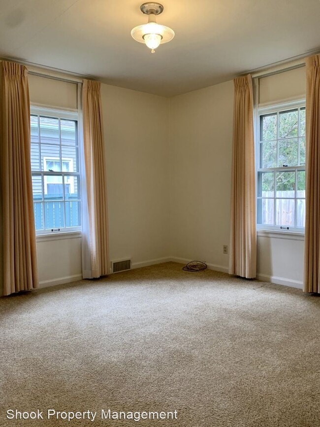 Building Photo - 2 br, 1.5 bath House - 1101 S 9th St