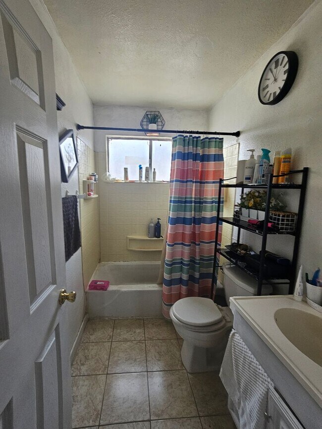 Building Photo - 728 Illinois Ave