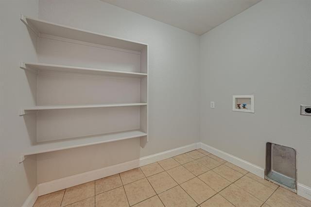 Building Photo - 14112 Esperanza Dr
