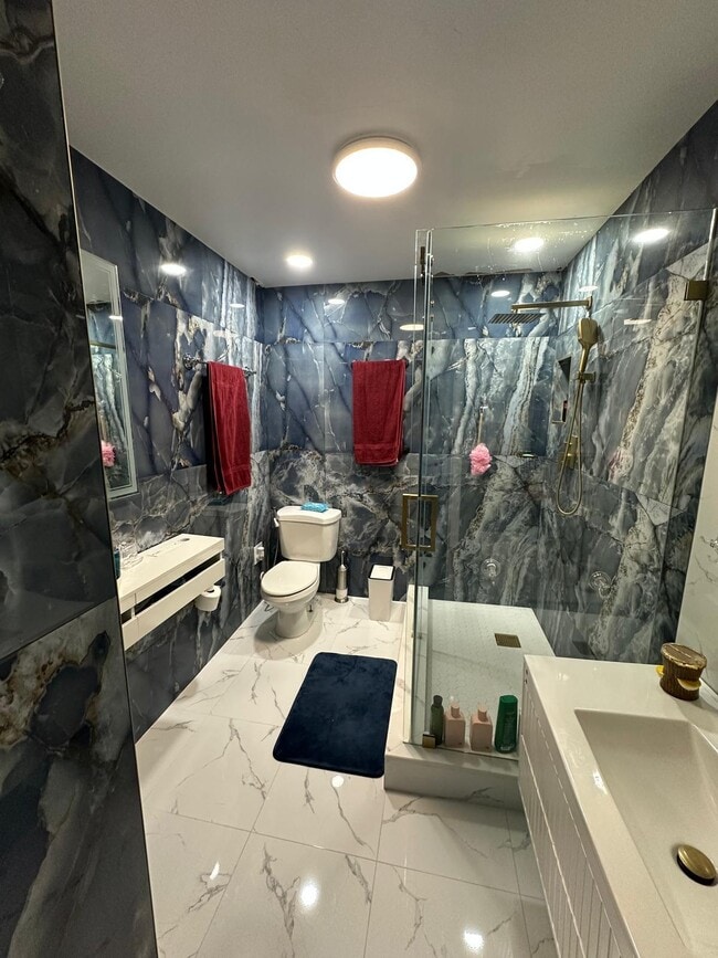 Building Photo - 4557 Luxemburg Ct