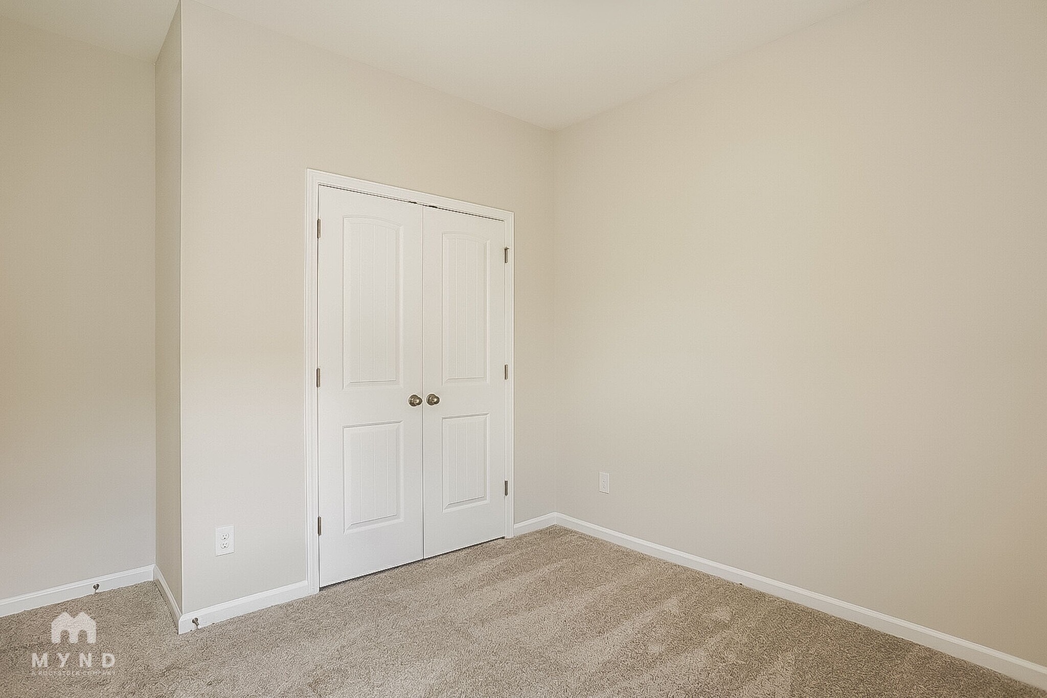 Building Photo - 224 Bainbridge Dr