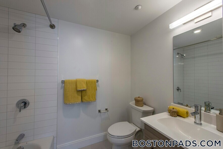 Building Photo - 40 Malvern St