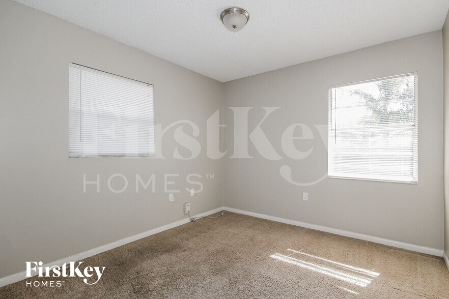 Building Photo - 4017 Lana Dr