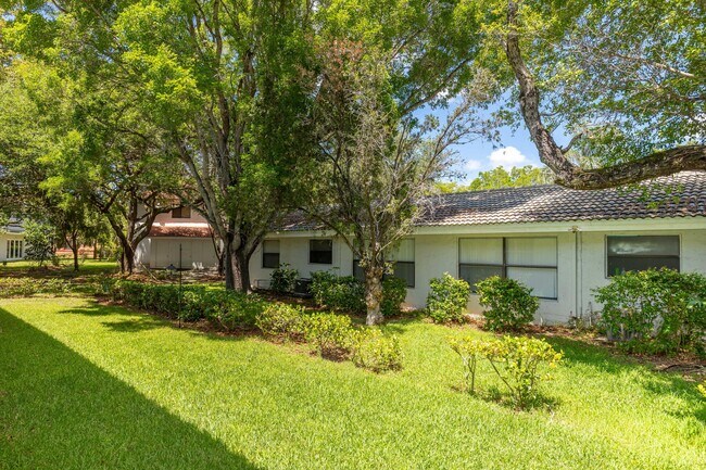 Building Photo - 3525 NW 114th Ln