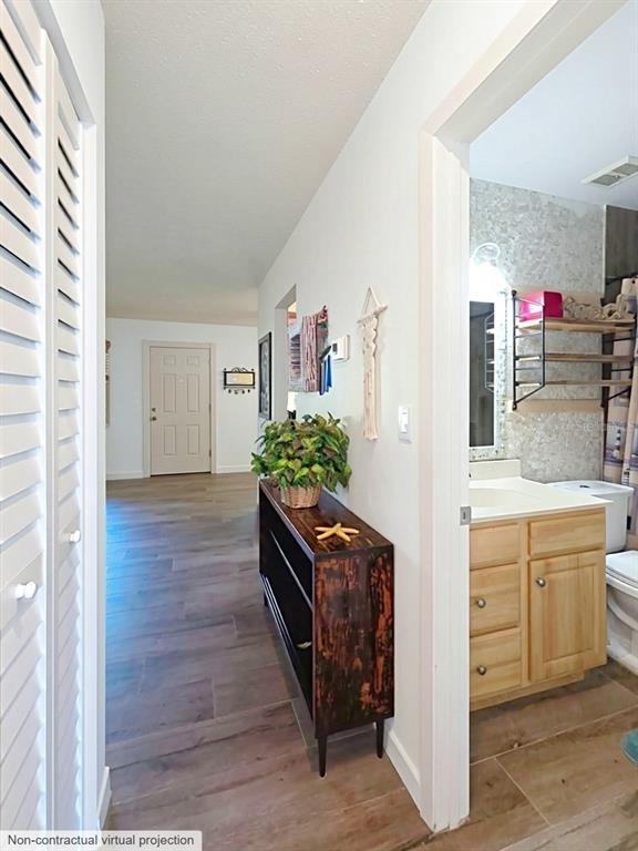 Building Photo - 400 Oakridge Blvd