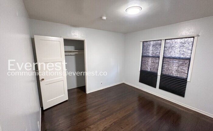 Building Photo - 6618 Laird Ave