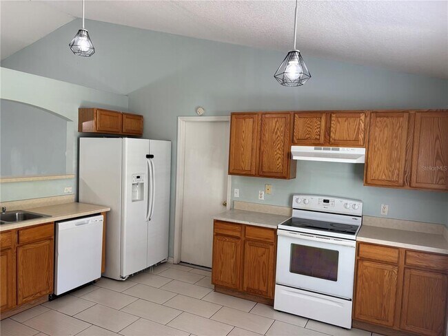 Building Photo - 120 Spoonbill Ct