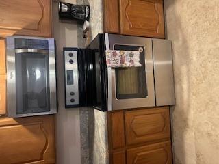 Building Photo - 12212 N Paradise Vlg Pkwy S