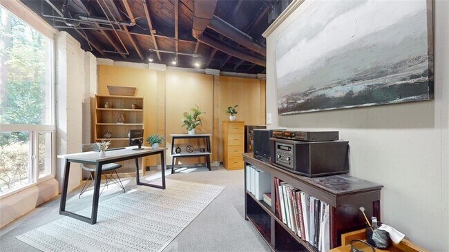 Building Photo - 1125 Willivee Dr