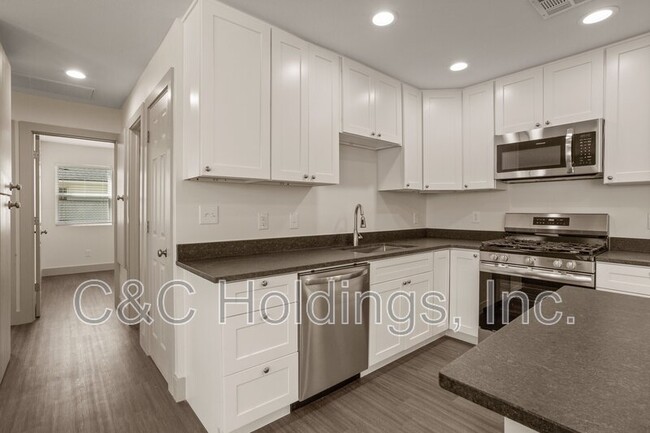 Building Photo - 104 S 195th E Ave