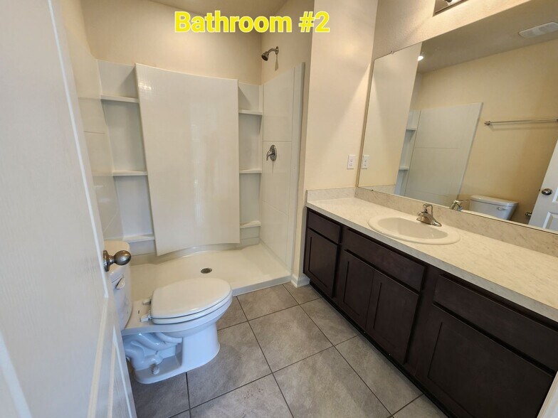 Building Photo - 545 Running Wds St