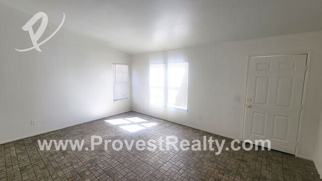 Building Photo - 2 Bedroom, 1 Bath Adelanto Home