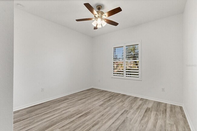 Building Photo - 4806 Lake Breeze Terrace