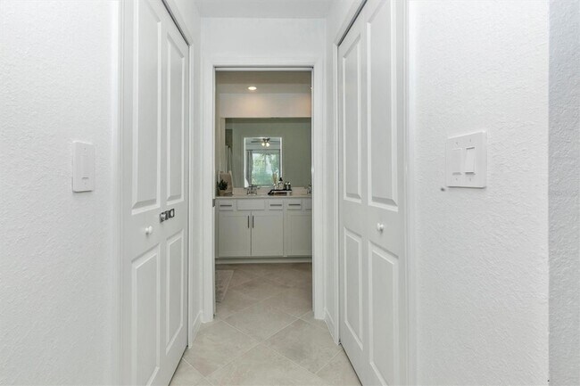 Building Photo - 12520 Galapagos Ct