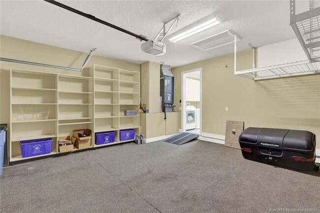 Building Photo - 2434 SW Island Creek Trail