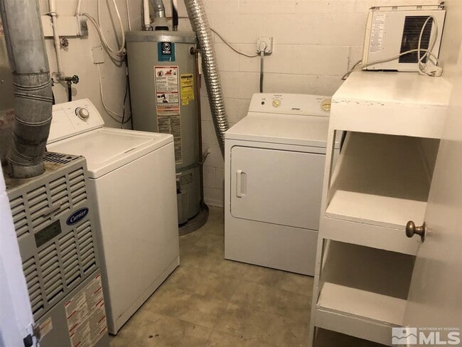Building Photo - 3 bed/1 bath/1 car garage home for rent in...
