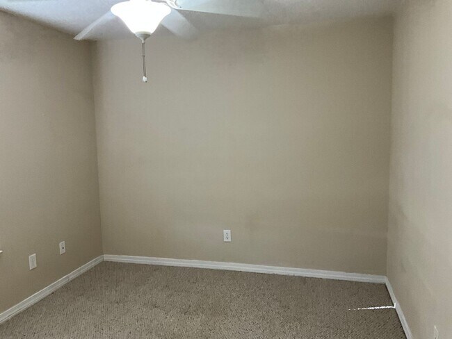 Building Photo - Beautiful 3BR/2BA Home in Rustic Ridge - Minutes from NAS Whiting Field